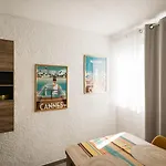 Cosy T1, A 10 Minutes A Pieds Des Plages
