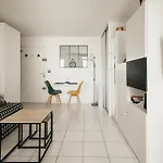 Cosy T1, A 10 Minutes A Pieds Des Plages