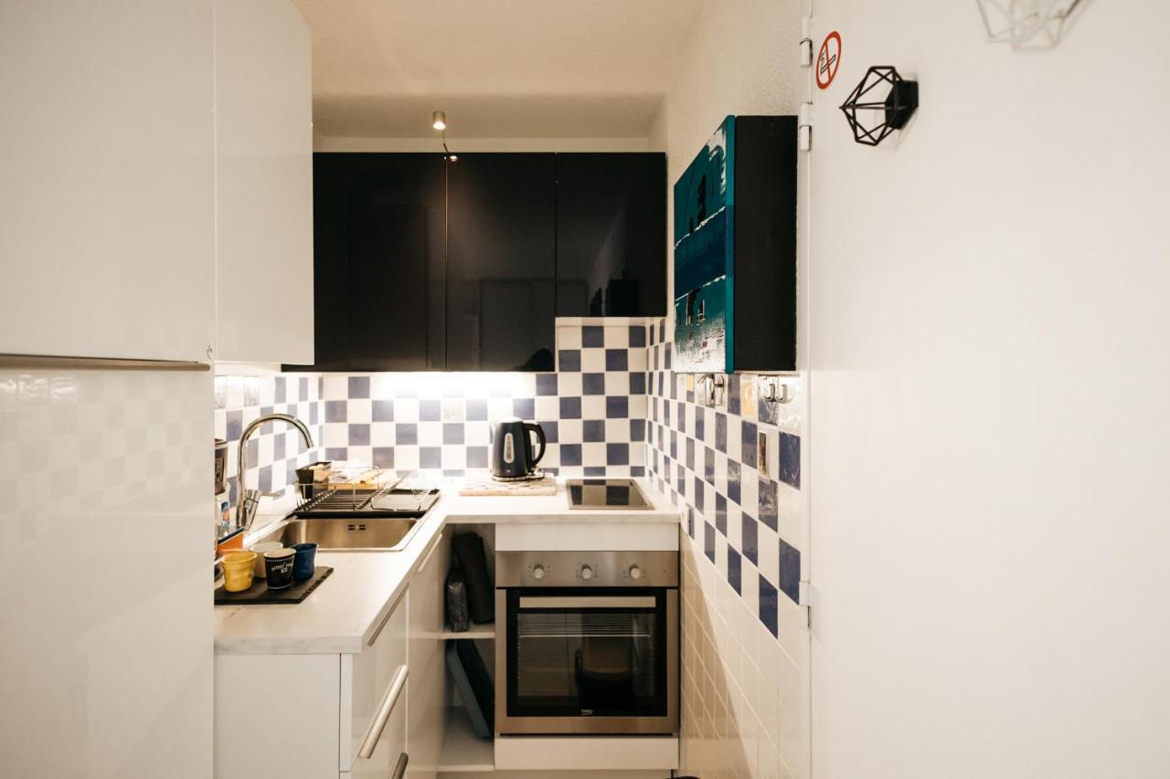 Appartement Cosy T1, A 10 Minutes A Pieds Des Plages Fréjus