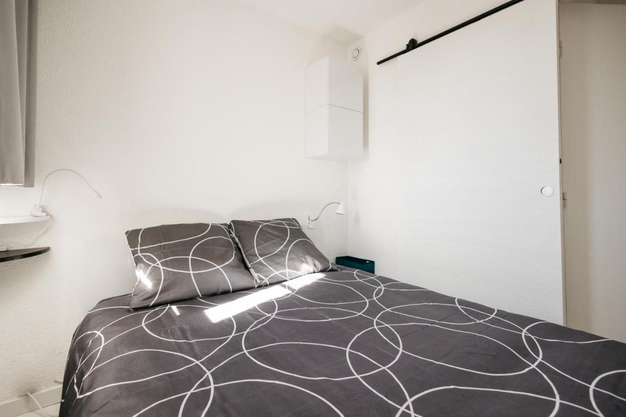 Apartment Cosy T1, A 10 Minutes A Pieds Des Plages Frejus